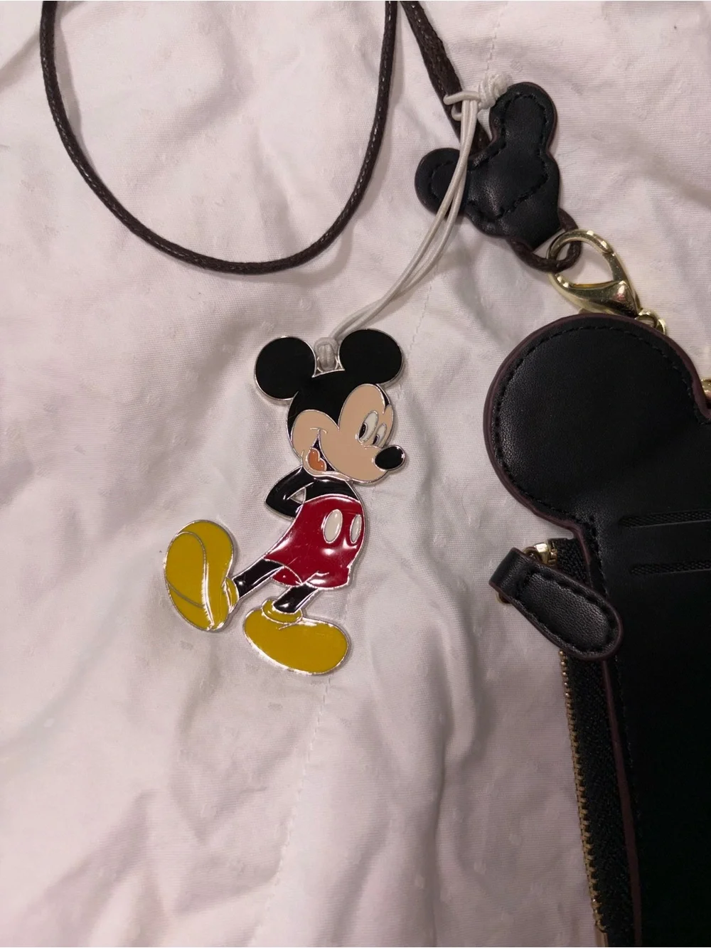 Happy Dream Mickey Mouse ID/Card Holder Lanyard Travel with enamel charm